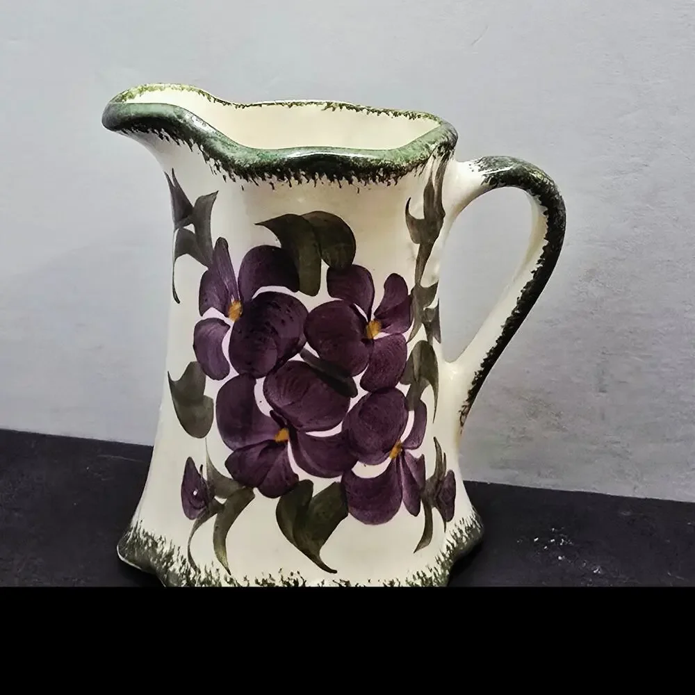 Clinchfield Artware Cash Family Pottery Hand Painted Miniature 1940s 4 Inch